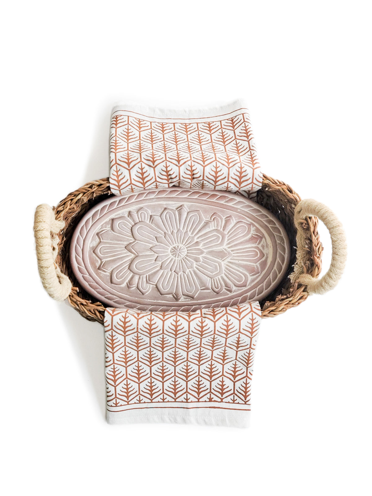 DC-KORISSA bread warmer and basket gift set with flower design and matching tea towel, perfect for serving bread.