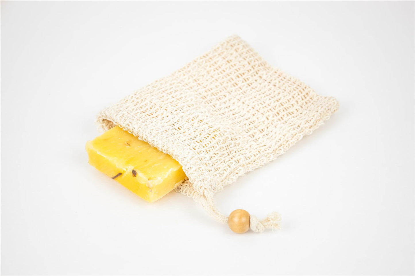 DC-Lizush Natural Citrus Bath & Body Skincare Set with soap saver and luffa for refreshing, natural skincare.