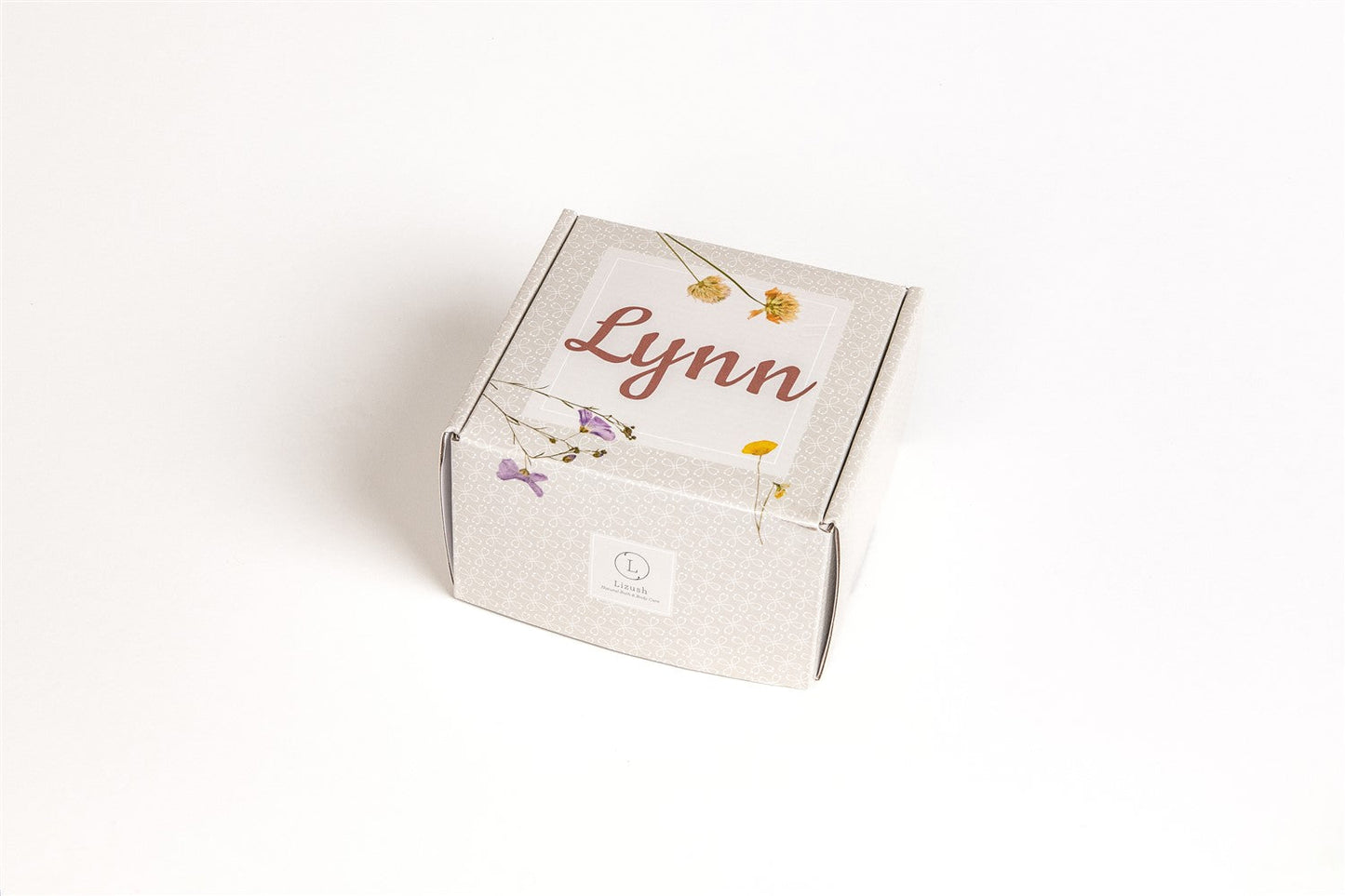DC-Lizush Natural Citrus Bath & Body Skincare Set in personalized gift box, includes lotions, soaps, and skincare products.