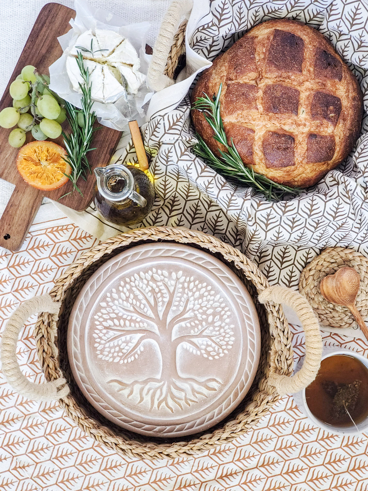 DC-KORISSA Bread Warmer and Basket with Tree of Life round design, showcasing a woven bread basket and matching warmer.