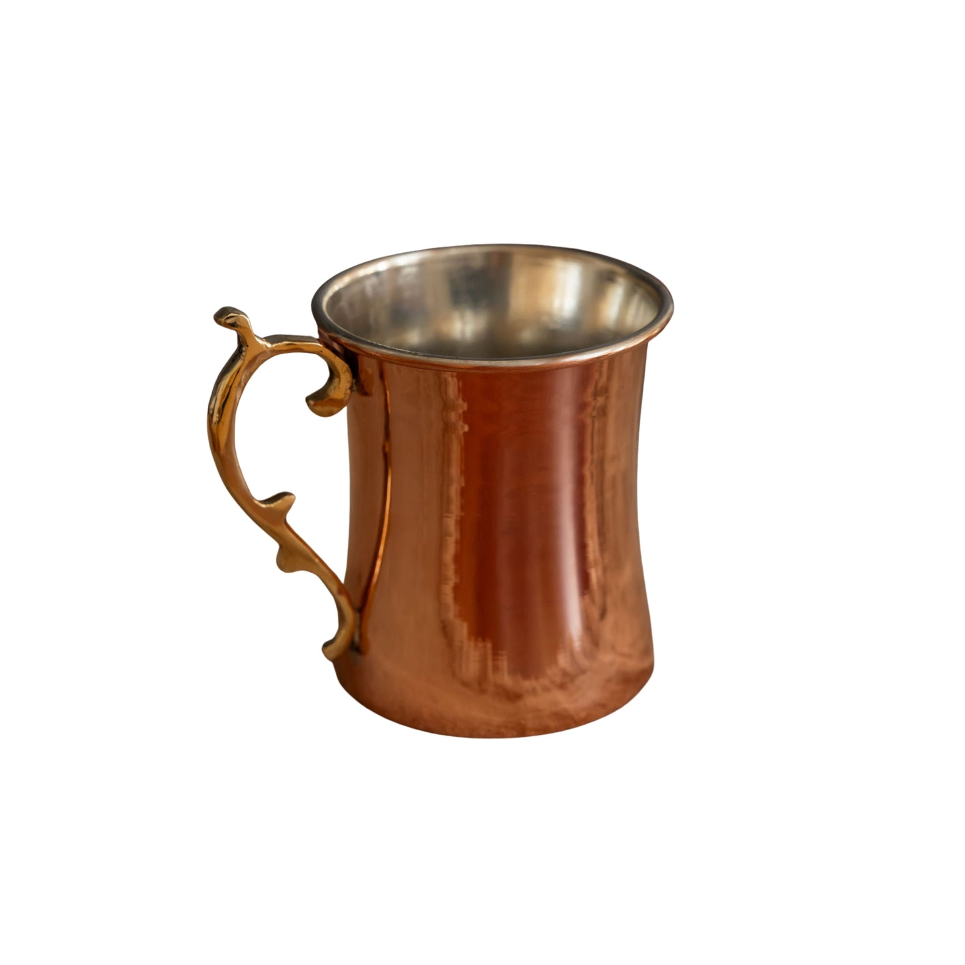 Set of vintage-inspired cocktail mugs by DC-Powered by People, featuring retro design and ceramic construction, perfect for stylish drinks.